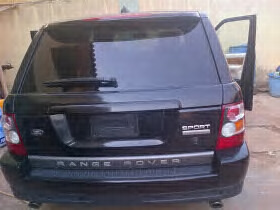 Terry G Buys New Range Rover Sports