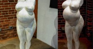 Nude pregnant Kim Kardashian sculpture