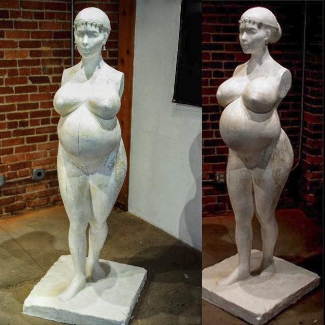 Nude pregnant Kim Kardashian sculpture