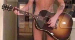 Justin Bieber strips nude to play guitar for grandma