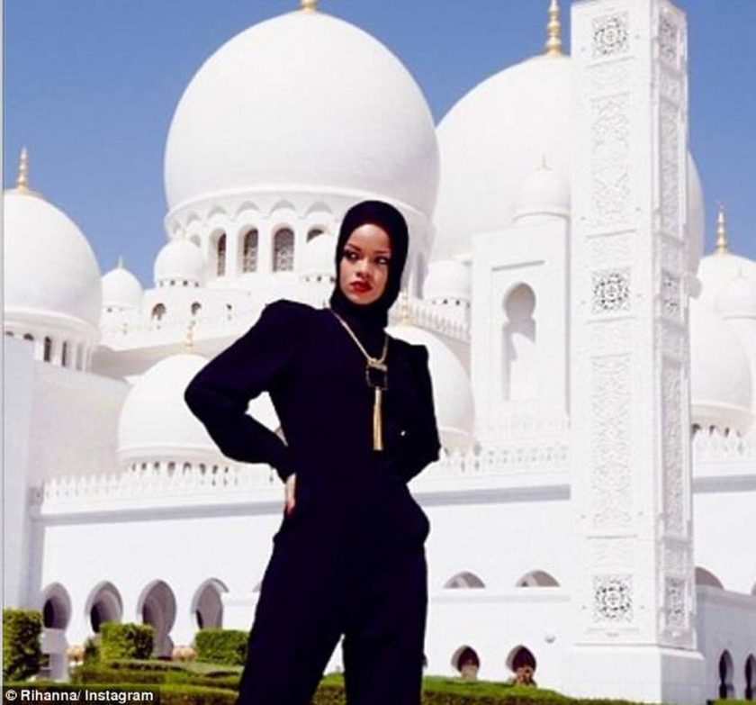 Rihanna at Sheikh Zayed Mosque NaijaVibe