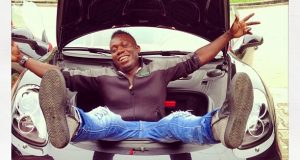 Duncan Mighty shows off his New Porsche