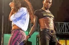 D'Banj grabs butt of female fan on stage