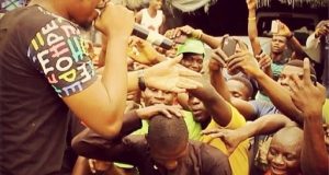 Olamide perform at Ladipo Street for Free