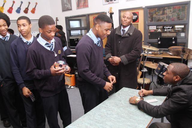 Davido visits Gladesmore Community school 4