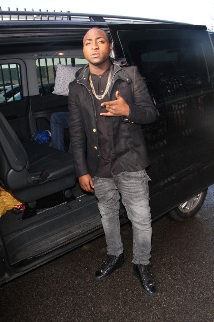 Davido visits Gladesmore Community school 8