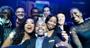 Banky W remakes the "Oscar-like" selfie with Kate Henshaw and others