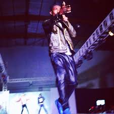 Mani Lapussh performs 'Break Your Heart' at NSFDW Unilag