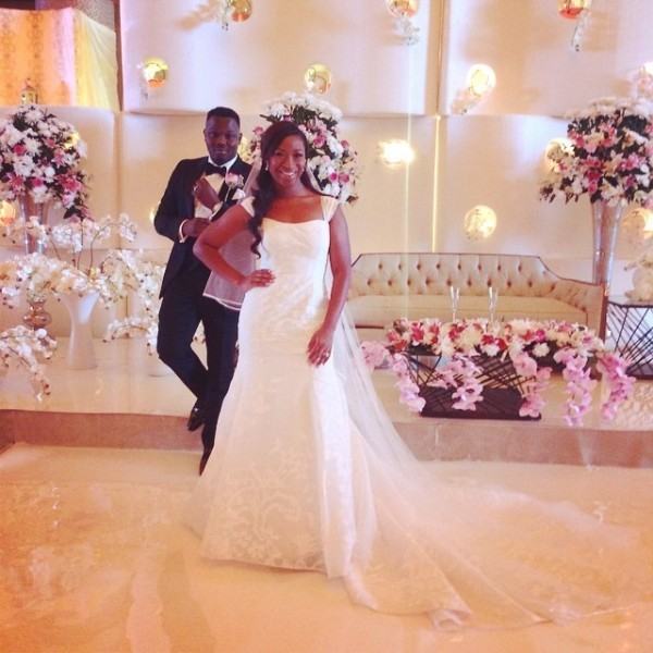 celebrities turn up for Dr Sid's white wedding
