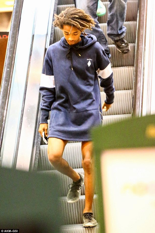 Jaden steps out without pants