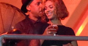 Jay Z & Beyonce all loved up at music festival