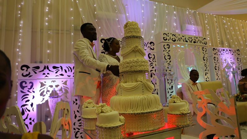 Maleke and Cynthia wedding cake