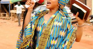 Tonto Dikeh preaches gospel on streets