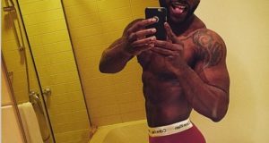 Iyanya shares a sexy bathroom selfie