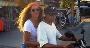 Jay Z and Beyonce on a bike ride