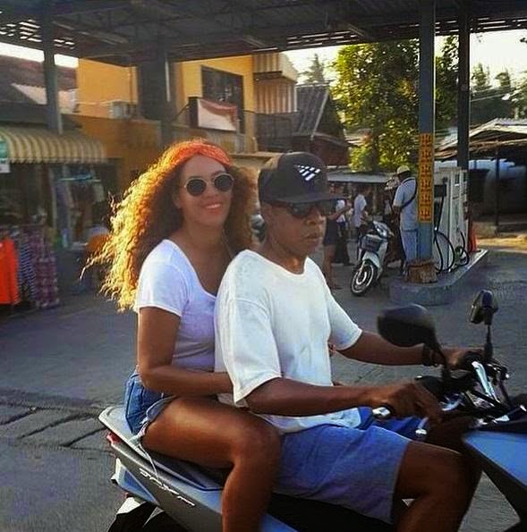 Jay Z and Beyonce on a bike ride