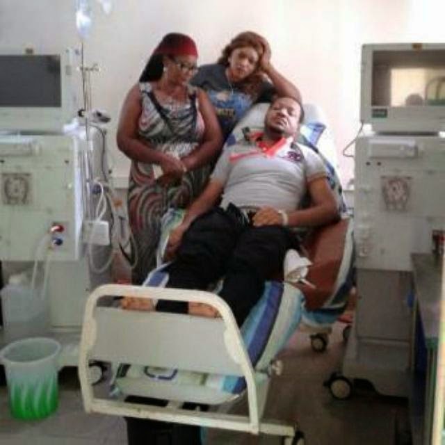 Muna Obiekwe on a dialysis machine
