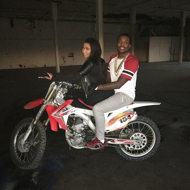 Nicki Minaj & Meek Mill take a bike ride