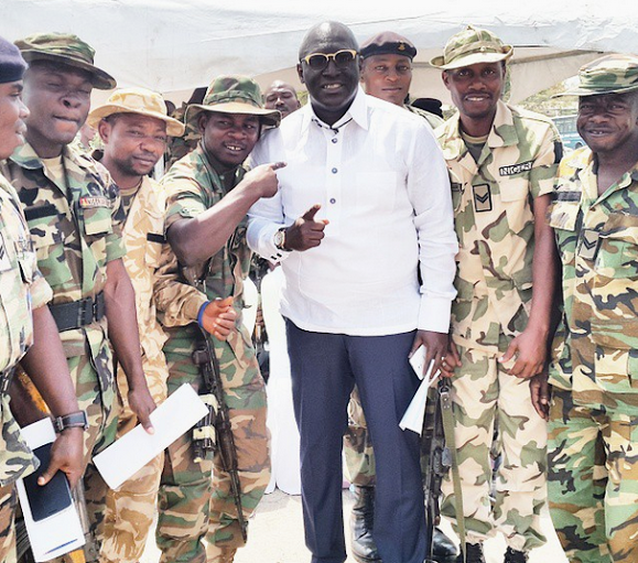 Sammie Okpoo visit Nigerian troops in Abuja