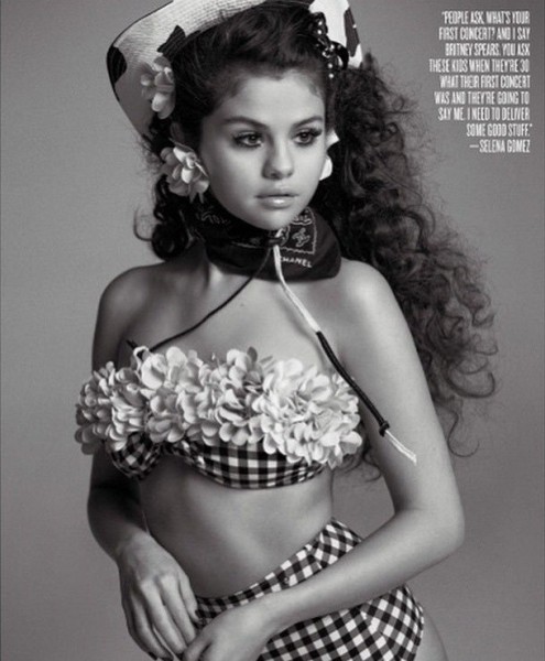 Selena Gomez Topless V Magazine Shoot
