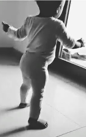Cute moment Kayswitch’s daughter took her first baby step