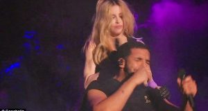 Drake's reaction after Madonna french kissed him on stage