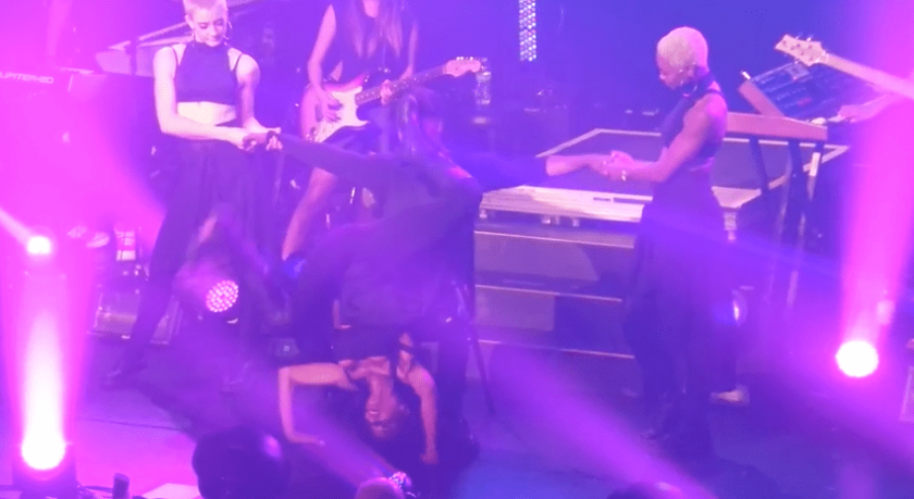 Ciara Mistakenly Kicks Fan's Face During Lapdance Treat