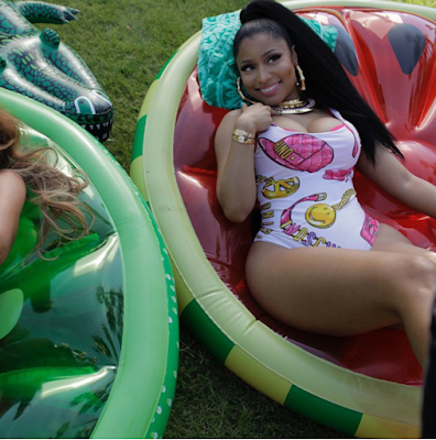 Nicki Minaj premiere video for Feeling Myself