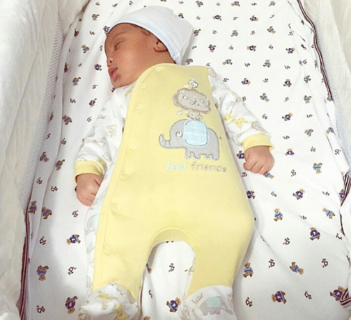 D'Prince shares cute new photo of his newborn son