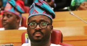 Desmond Eliot first house sitting