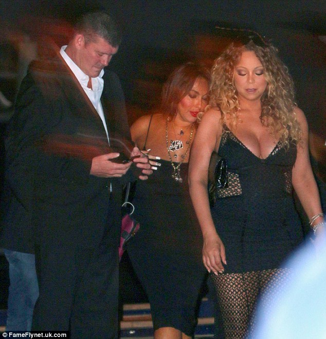 Mariah Carey Stun In Sexy Dress