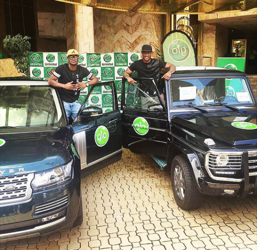 Glo gives Psquare brand new cars