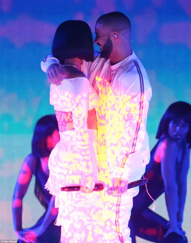 Rihanna and Drake performance