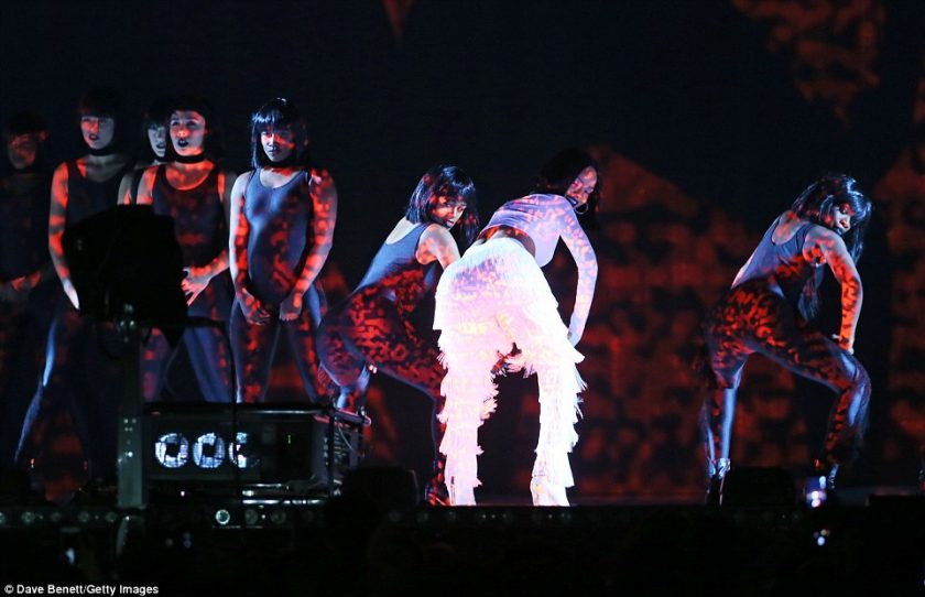 Rihanna performance at Brit Awards
