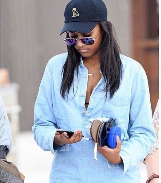 Drake posts this photo of Sasha Obama