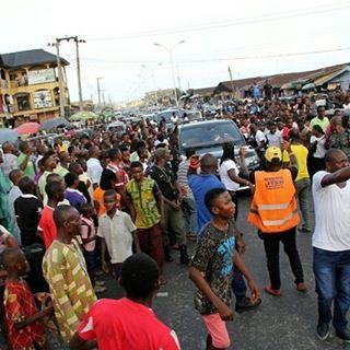 See As Massive Crowd Troop Out To Welcome Their Hero Efe In Warri