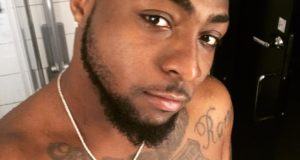 Davido's hairy armpit