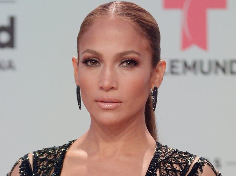 Living Together With Ben Affleck Alongside 5 Kids Is A Dream Come True - Jennifer Lopez 1 Jennifer Lopez