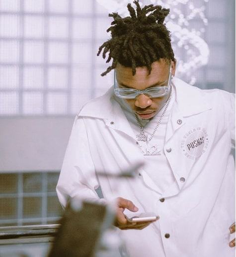 Mayorkun Buys Brand New Range Rover 1 Mayorkun