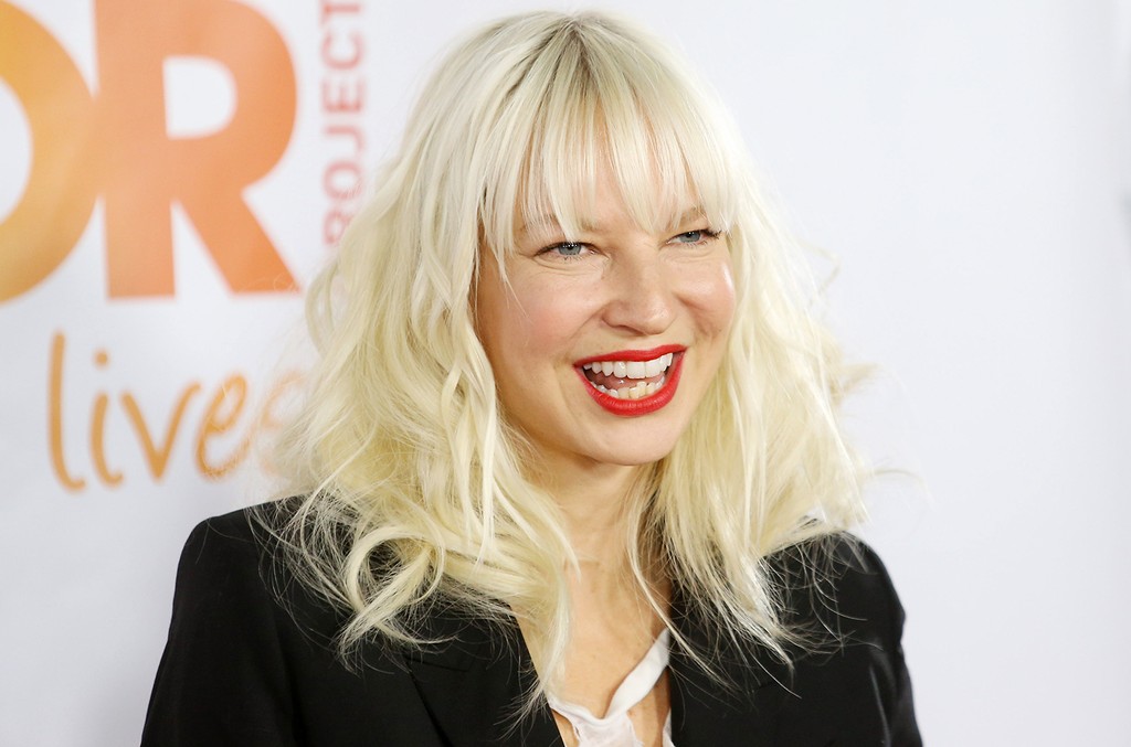 Harry Styles Is A Charming Guy - Sia 1 Sia