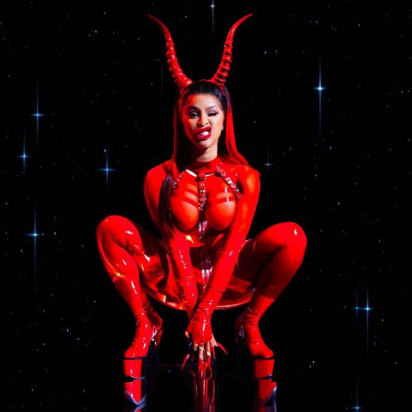Cardi B Flaunts Her Bare Behind In New Photos 1 Cardi B