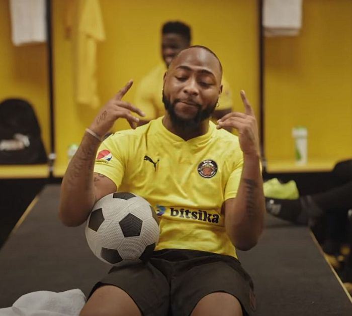 I Live For Moments When The Entire Music Industry Is Against Me - Davido 1 Davido - La La ft Ckay
