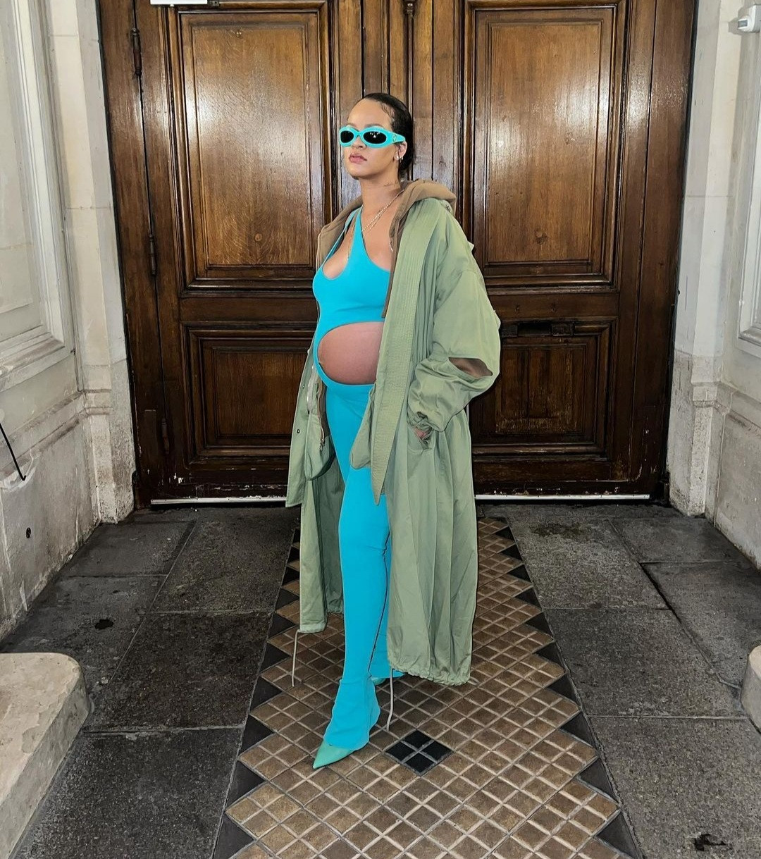 Rihanna Dazzles At Paris Fashion Week 1 Rihanna