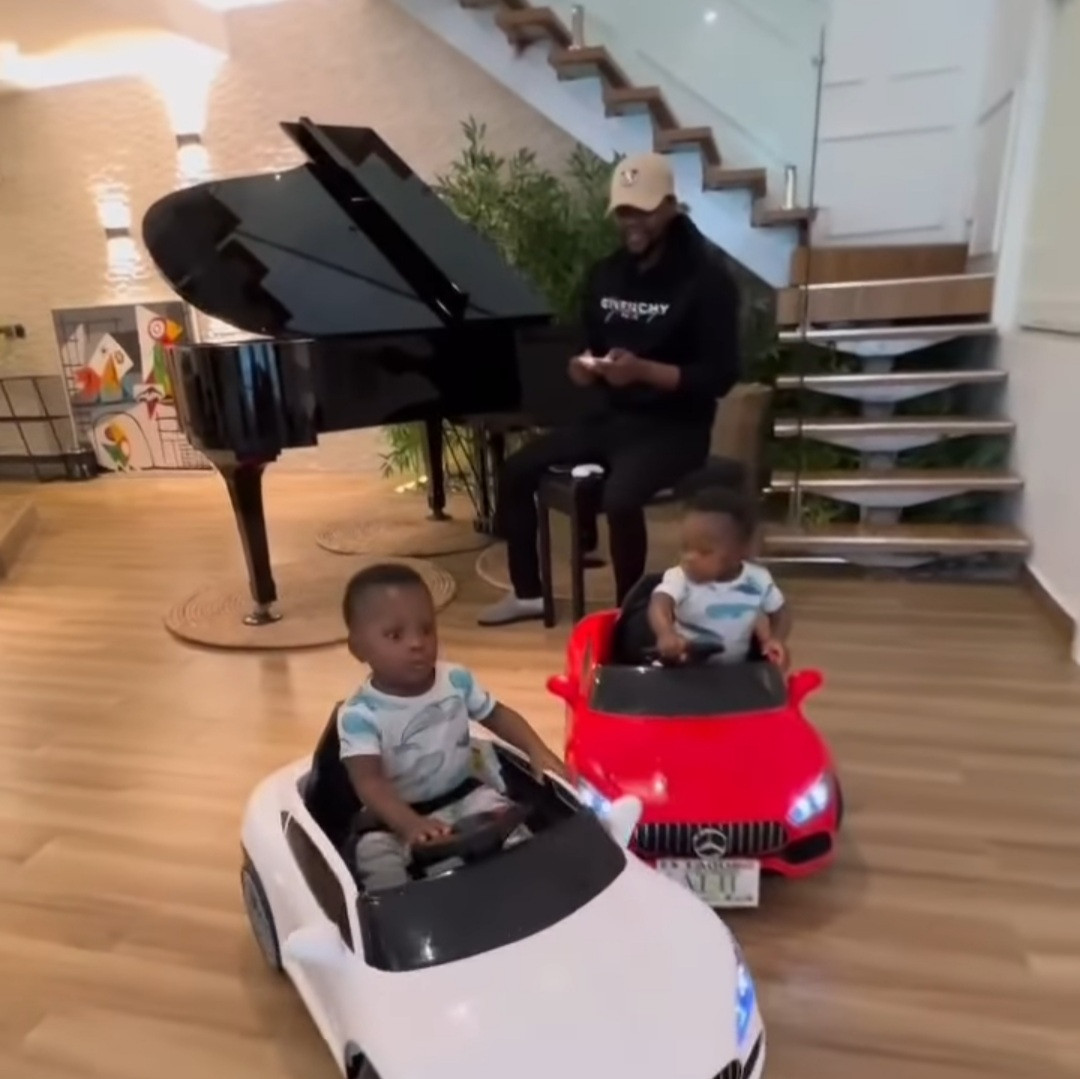 Kizz Daniel and his sons