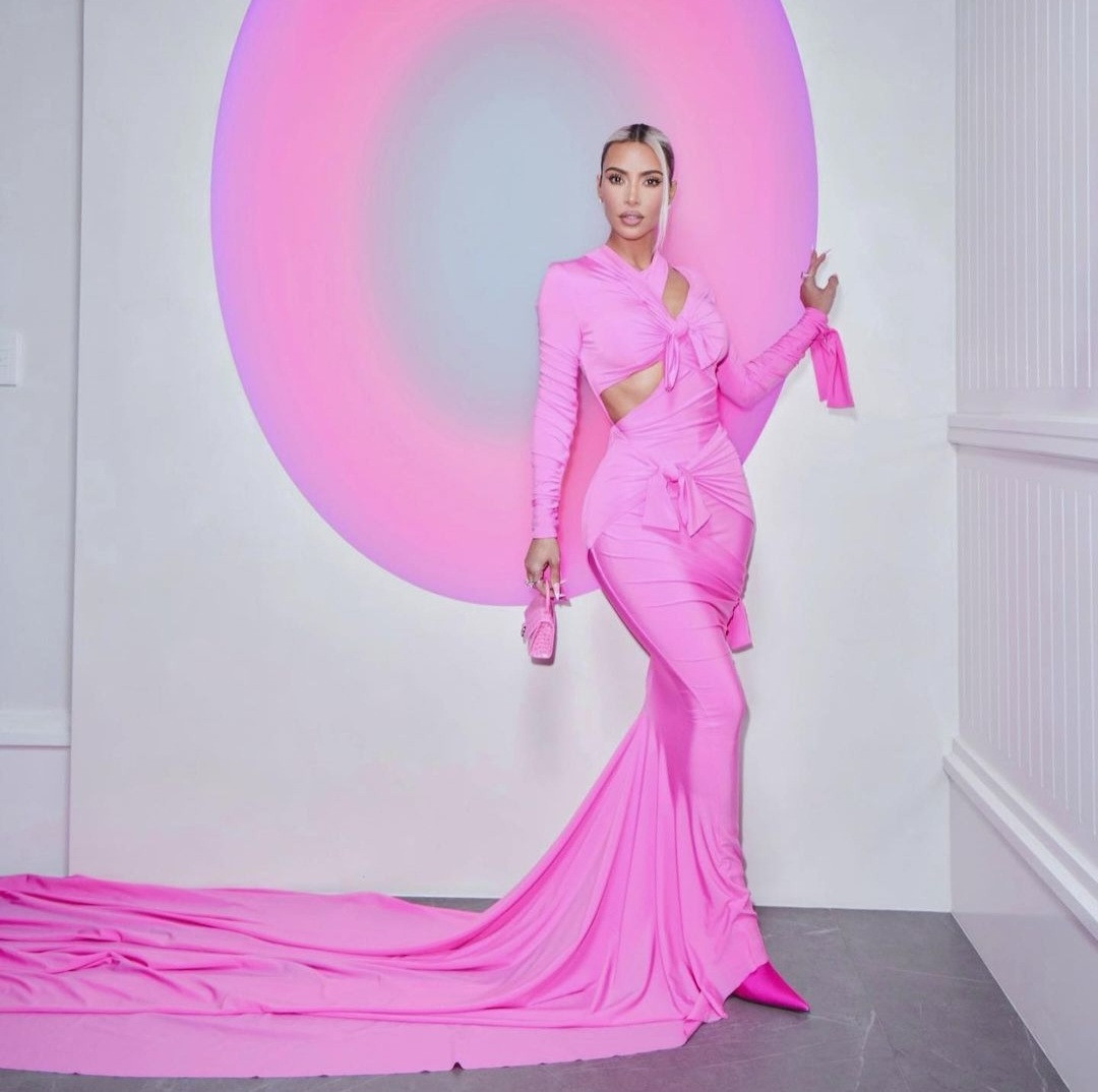 My Home's Interior Decoration Makes Me Happy - Kim Kardashian 2 Kim Kardashian