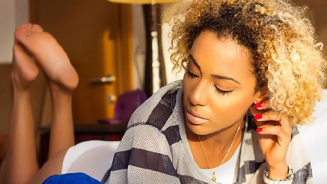 I Only Sleep With Men With An Average Pen*s Size - Nikki Samonas 1 Nikki Samonas