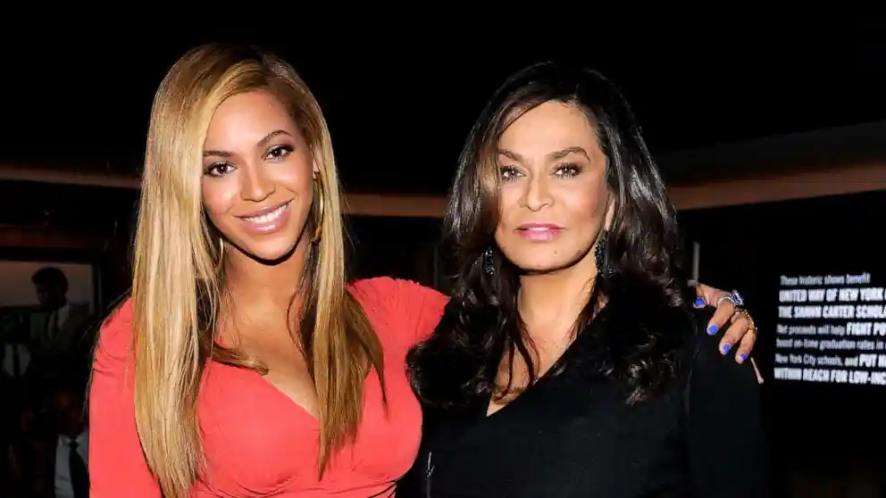 Beyoncé and her mum