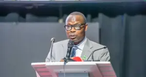 Dr Iziaq Salako