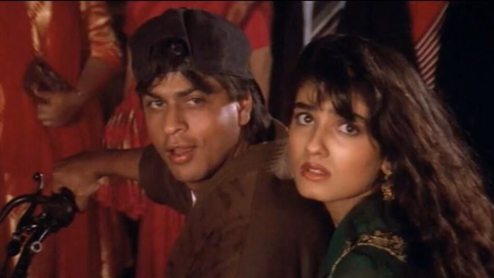 Shah Rukh Khan and Raveena Tandon
